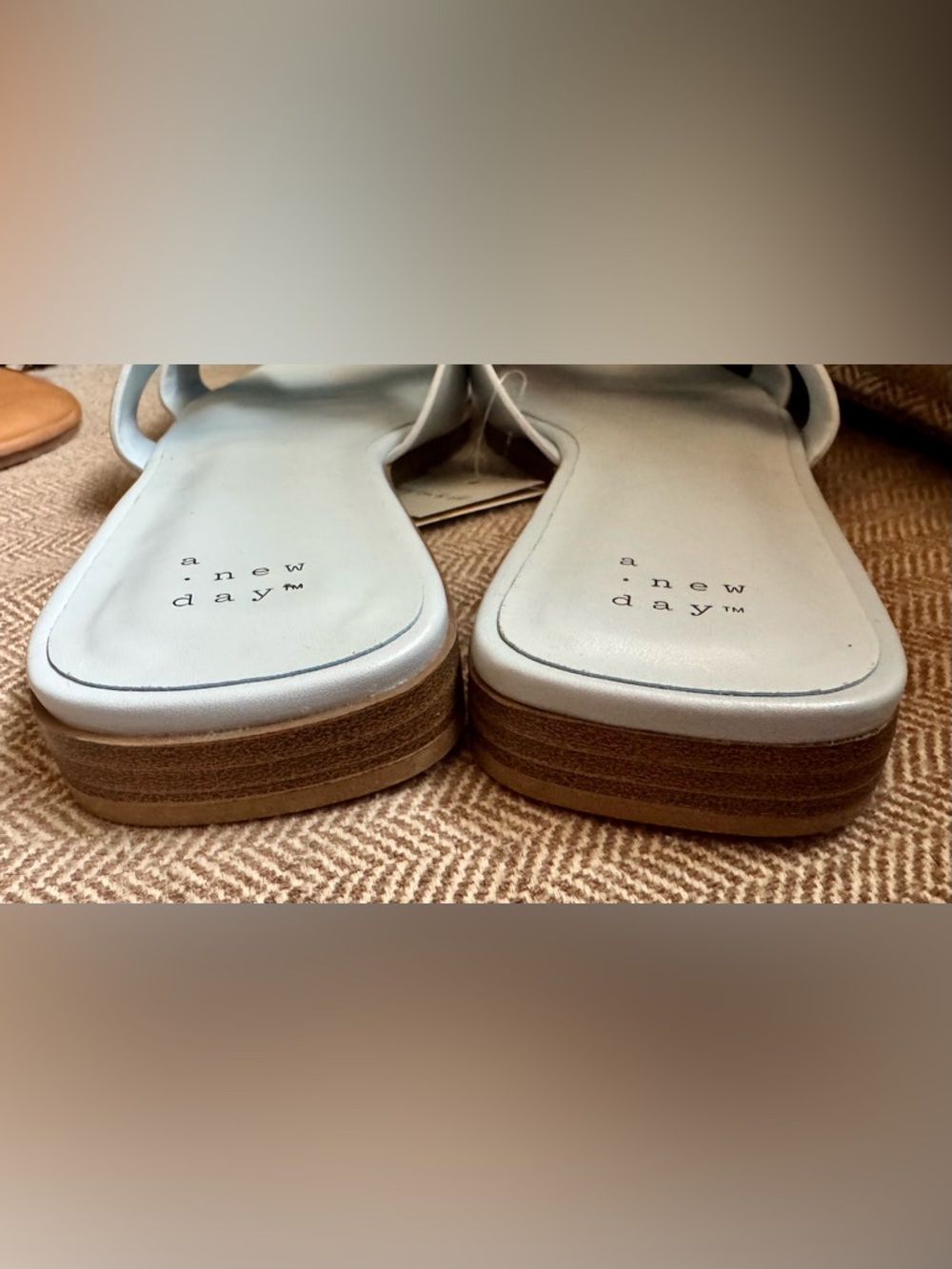 Bundle of 2 Pairs Universal Thread & A New Day Sandals - Size 9 NWTs - Picture 6 of 15